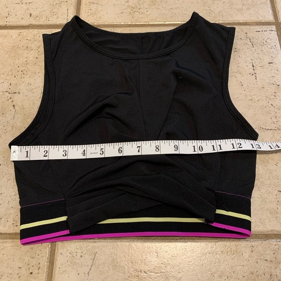 Fabletics Black Cropped Active Tank Top/Sports Bra- Crisscross Front - Size XS - Picture 4 of 5